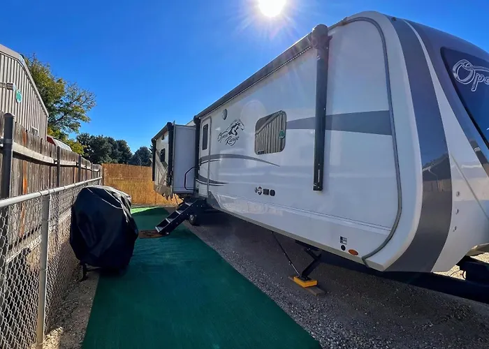Luxury Glamping Near Idaho Event Center In Nampa