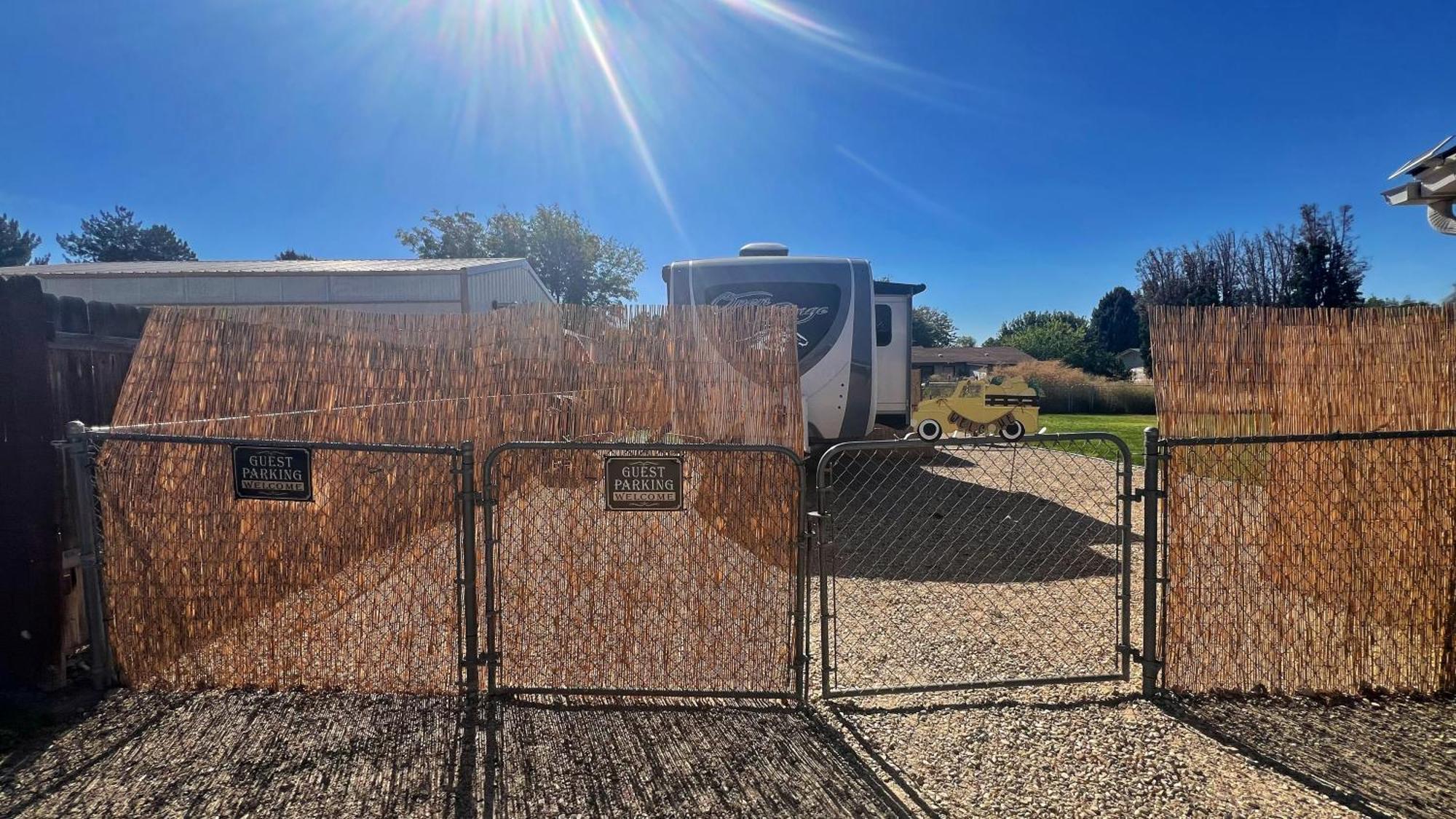 Luxury Glamping Near Idaho Event Center In Apartment *