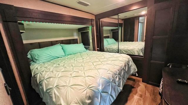 Luxury Glamping Near Idaho Event Center In Apartment *